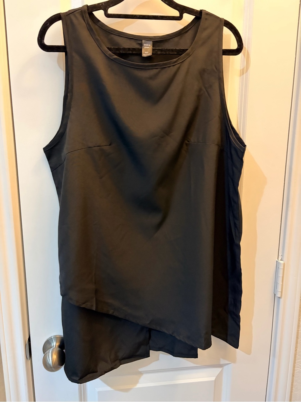 SHEIN Black Sleeveless Curve Scoop Neck Blouse Size 0XL